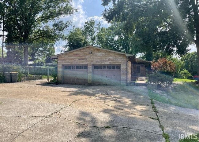 Photo - 200 E Glendora Dr