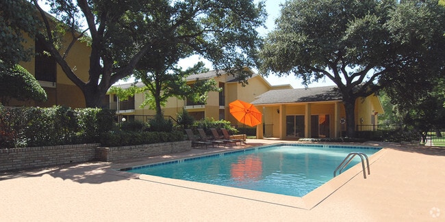 Building Photo - Brookhaven Rental