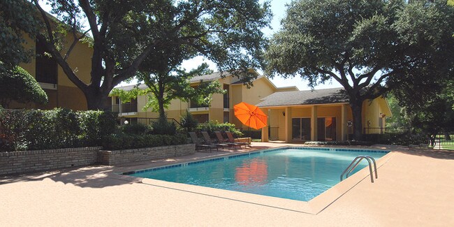 Building Photo - Brookhaven Rental