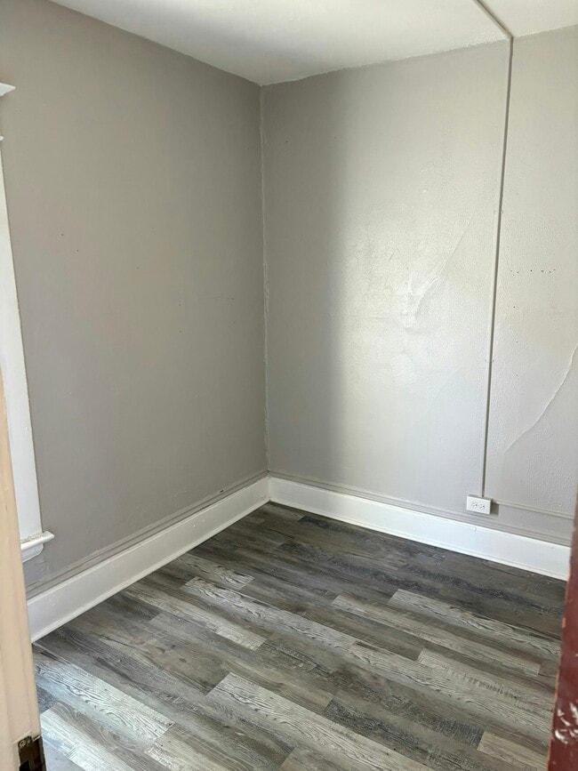 1232 Alpine Ave NW Unit 2
