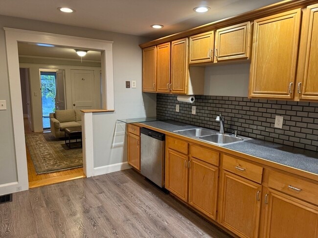 Photo - 96 S Main St Unidad 1