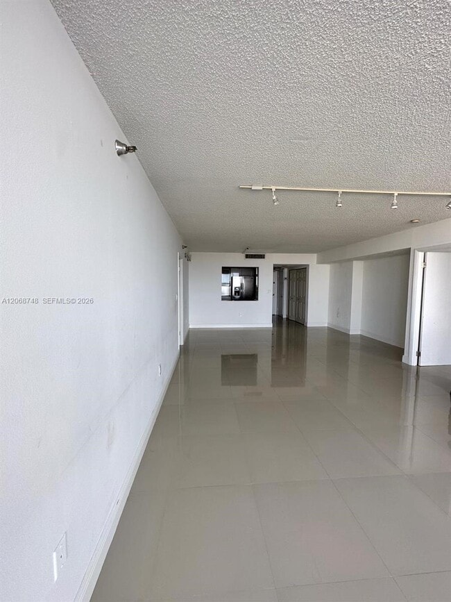 Photo - 20515 E Country Club Dr