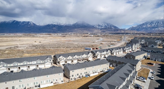 Photo - 203 W Silver Springs Dr