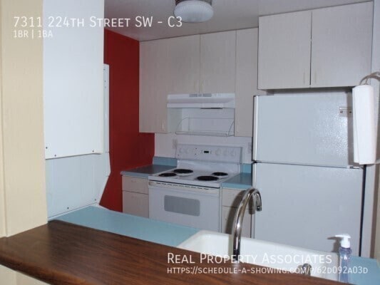 Photo - 7311 224th St SW