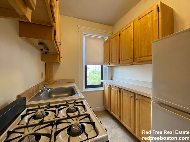 Photo - 1152 Commonwealth Ave Unit 42