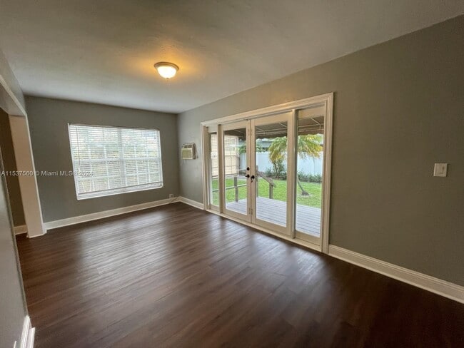 Photo - 3350 SW 29th St