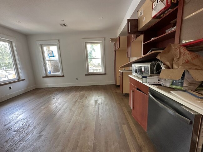 Photo - 100 Mount Pleasant Ave