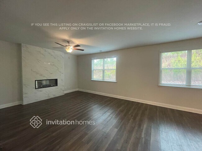 Photo - 420 Leyland Crossing