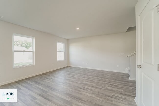 688 Farmstead Trail