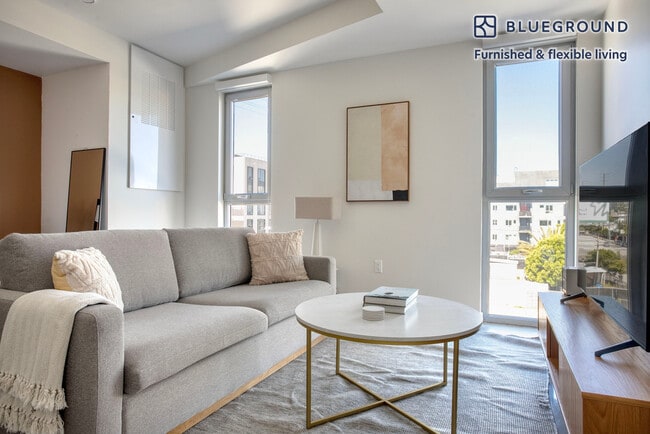 Building Photo - 3630 Overland Ave Rental