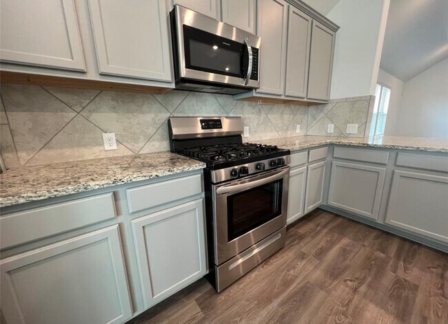 Photo - 3011 Azalea Pt