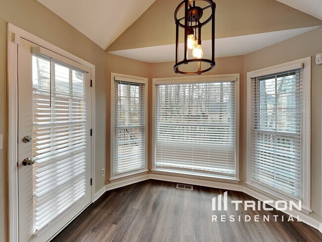 Photo - 703 Players Ct