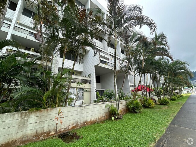 Building Photo - Beautiful Condo in Kaneohe Town Unit A300