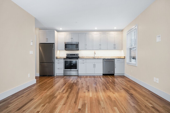 Building Photo - 223 Cumberland Ave Unit 2A Rental