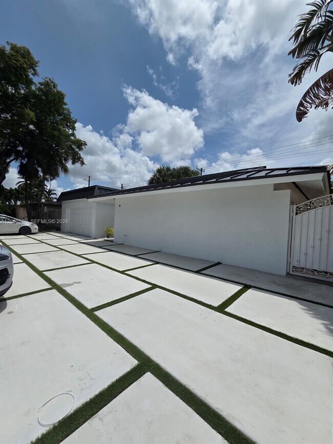 Photo - 8404 SW 102nd Pl