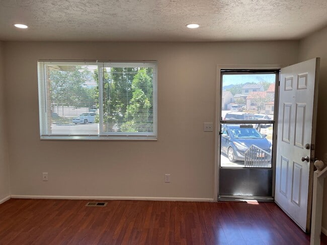 Photo - 2 Bedroom, 1.5 Bathroom Twin Home in West ...