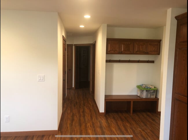 Photo - 1402 Maple Dr