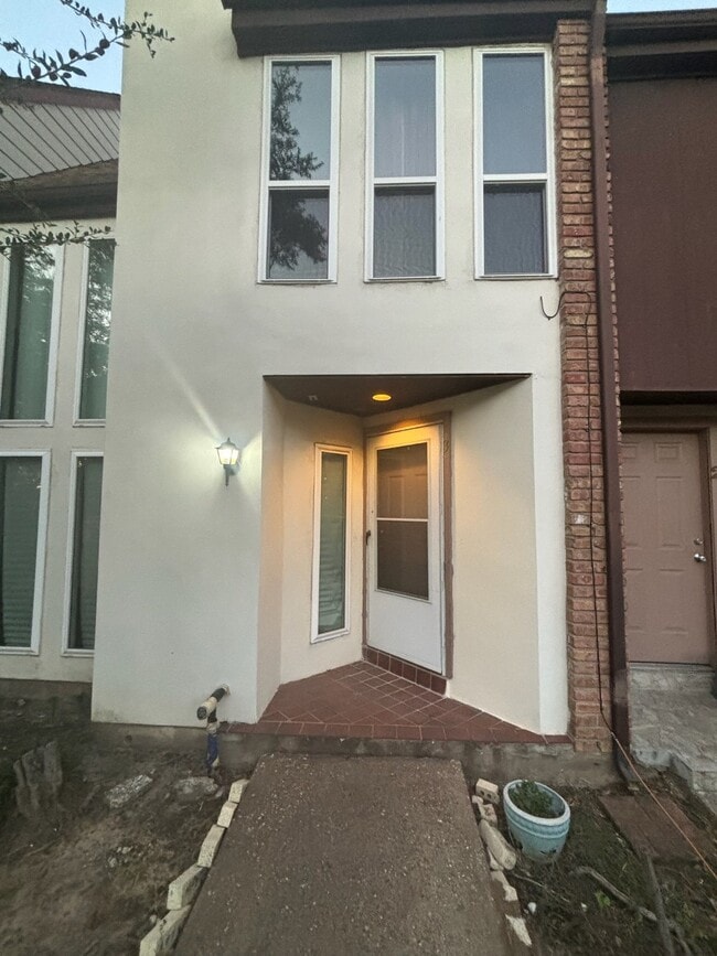 Building Photo - 17210 Imperial Valley Dr Unit True