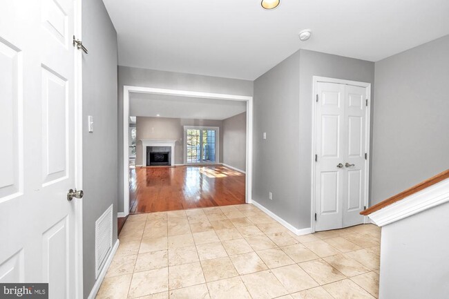 Photo - 424 W Village Ln