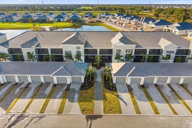 Photo - 19015 Scallop Lp Unidad #204