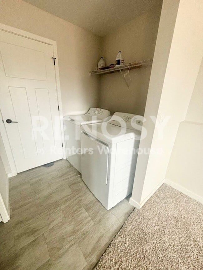 Photo - 4634 9th St NE