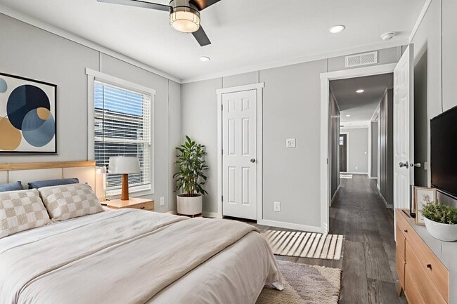 Photo - 1609 American Dr