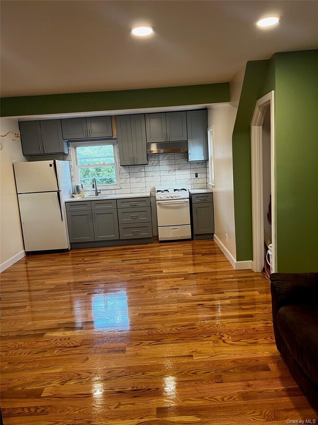 Photo - 307 Emerson Pl