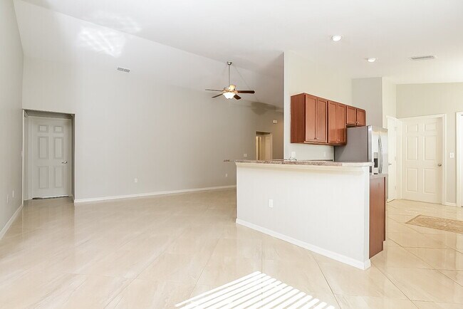 Photo - 6400 Twin Bridges Dr