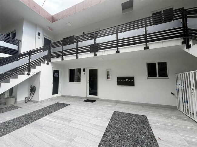 Photo - 1629 SW 3rd St