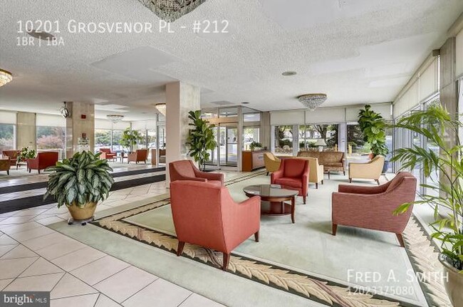 Photo - 10201 Grosvenor Pl Unit #212