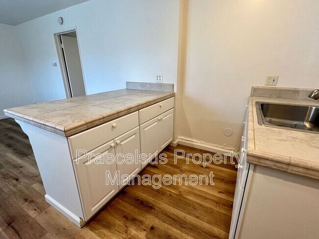 270 Whitney St Unit C