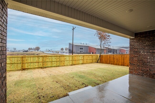 Photo - 1824 Seay Cir