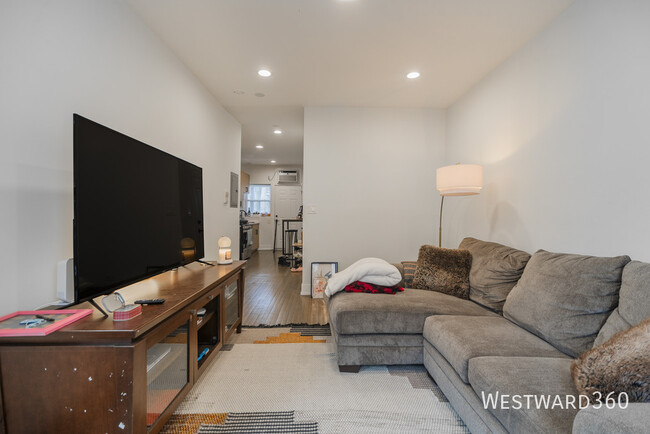Photo - 6203 N Glenwood Ave Unit 3