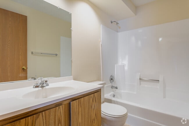 2BD 1BA w/Loft 864 sq. ft.