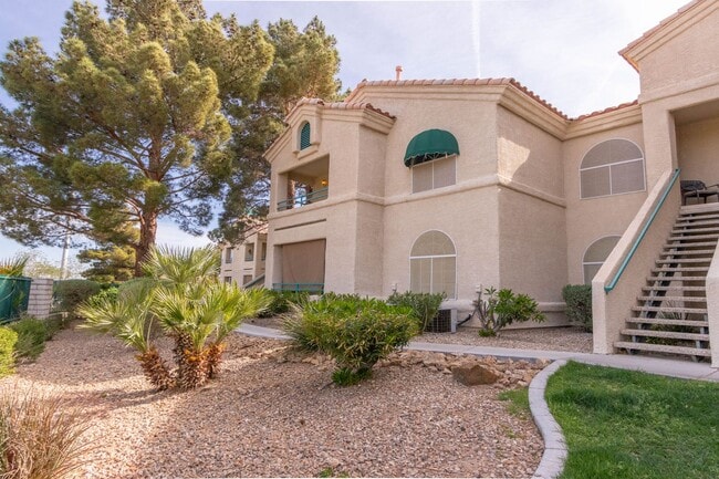 Building Photo - SPECTACULAR 2BED/2BATH CONDO IN HENDERSON! Unit 1424