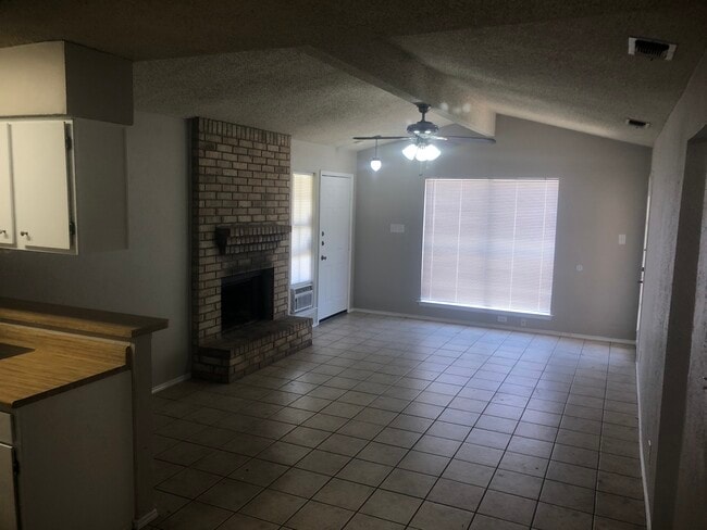 Photo - 7257 Lansbury Dr