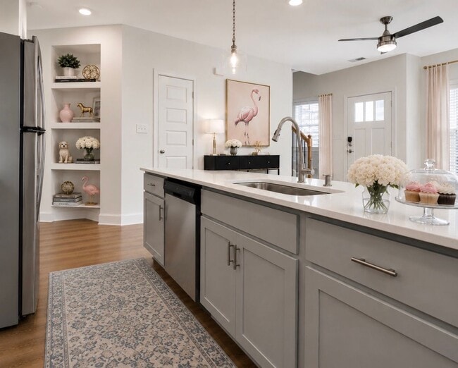 Photo - 228 Huntley Pl