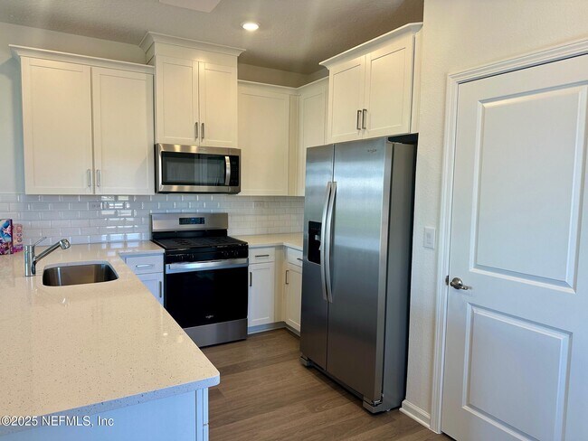 Photo - 181 Brandon Lks Dr