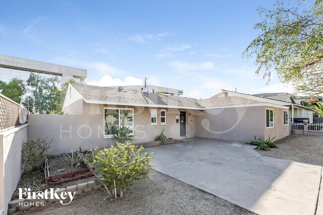 Photo - 5015 N 20th Ave