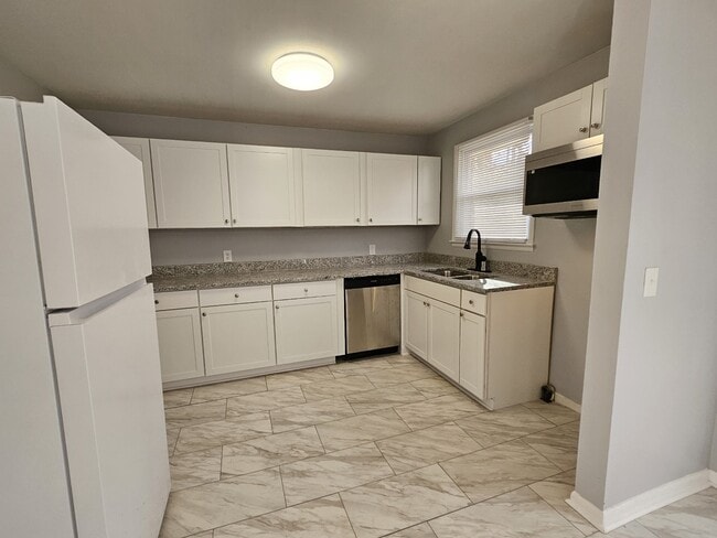 Photo - 317 Melvin Jones Dr