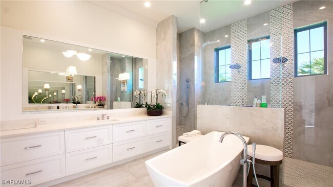 Photo - 700 Wedge Dr