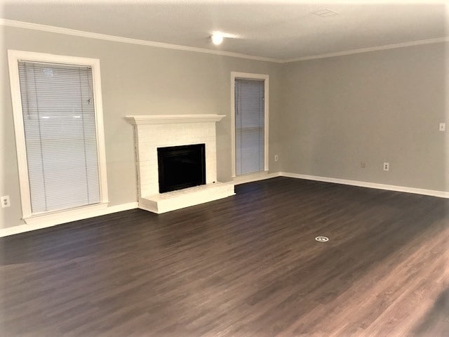 Living Room with FirePlace