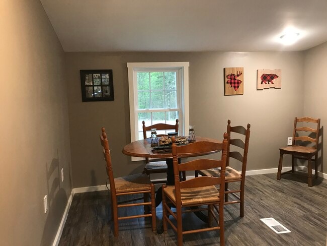 Photo - 208 Grafton Turnpike Rd