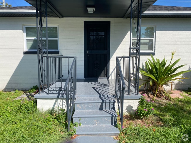 Building Photo - 2394 Orange Center Blvd Rental