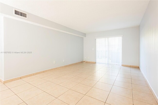 Building Photo - 4600 SW 67th Ave Unit 115 Rental