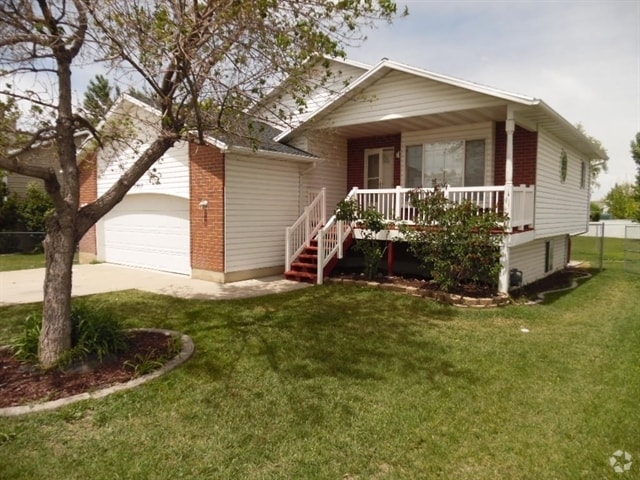 Building Photo - 3910 W 4800 S Rental