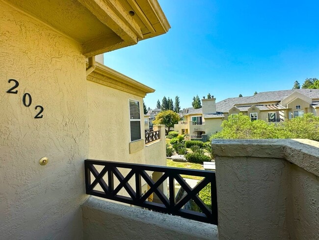 Photo - Lovely Spacious Eastlake Condo