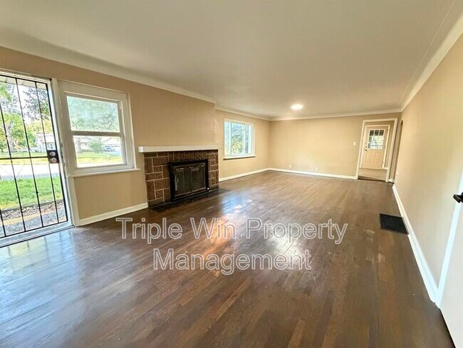Photo - 1911 Redman Rd