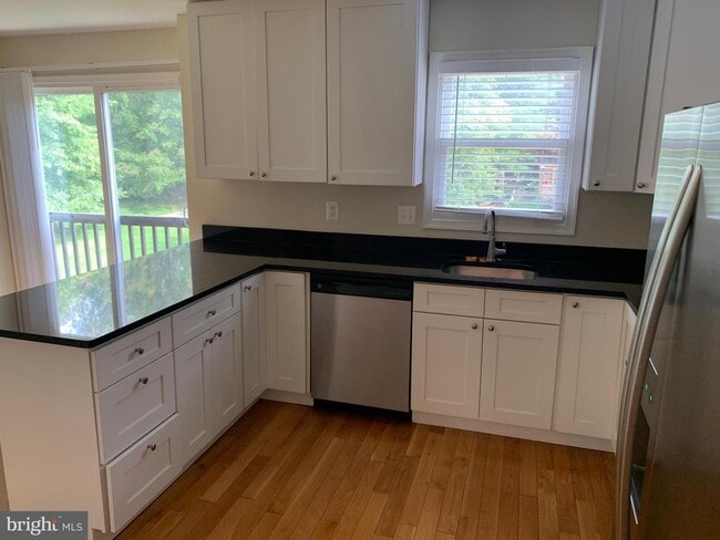 Photo - 1569 Templeton Pl