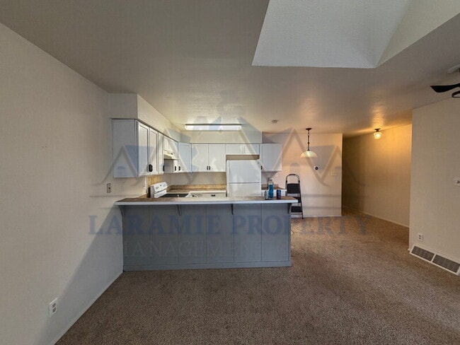 Photo - 1080 N 18th St